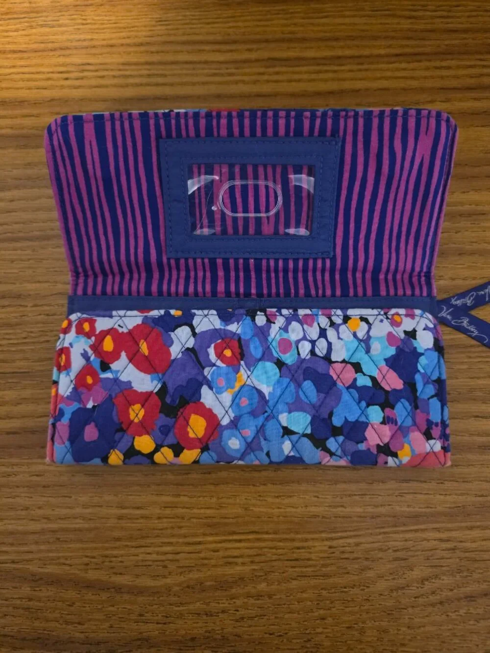 Vera Bradley Shower Vines Floral Quilted Trifold Wallet Magnetic Clutch Organize - Picture 3 of 6